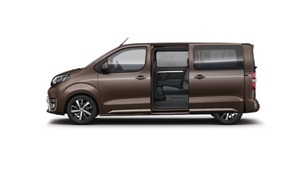 noleggio-lungo-termine-toyota-proace-verso-9-posti
