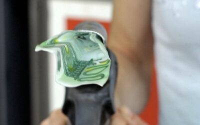 Caro carburante: 10 consigli per risparmiare con il tuo furgone